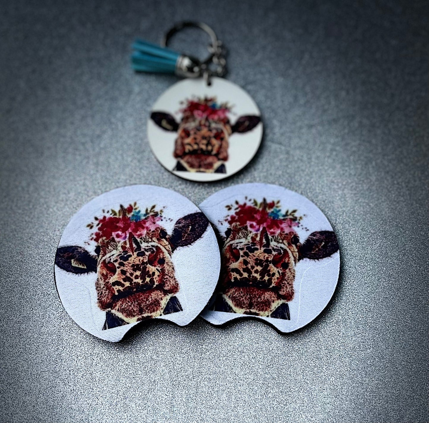 Keychain/coaster set